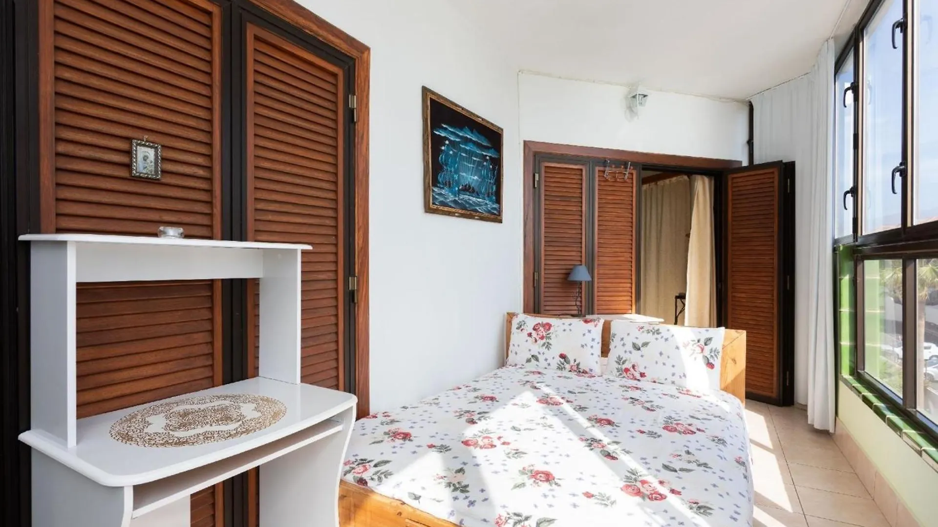 Luxurioeses Apartment Mit Zwei Balkonen Und Meerblick, Langzeitmiete Moeglich Costa Del Silencio