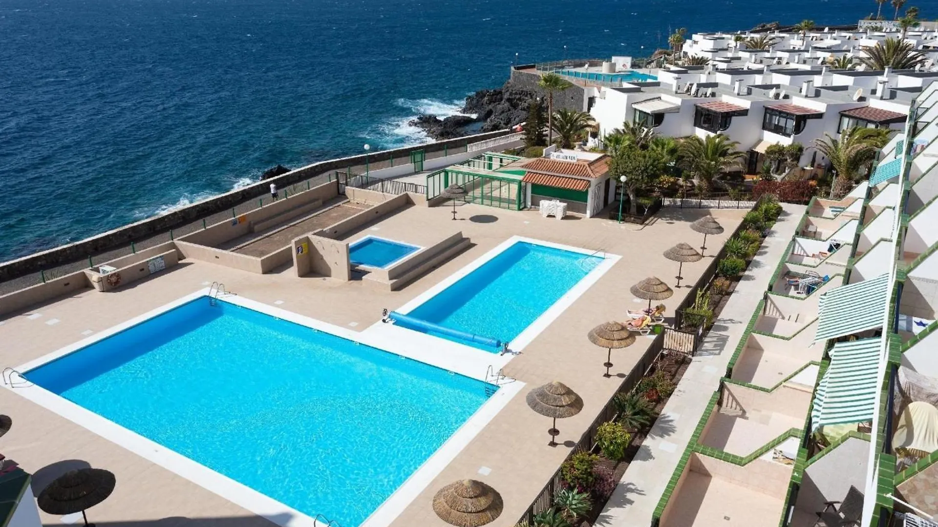 Luxurioeses Apartment Mit Zwei Balkonen Und Meerblick, Langzeitmiete Moeglich Costa Del Silencio